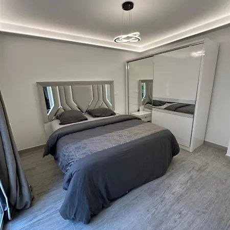 Petit Appartement, Cosy Tres Calme A Cote De Paris * וילנוב-לו-רואה